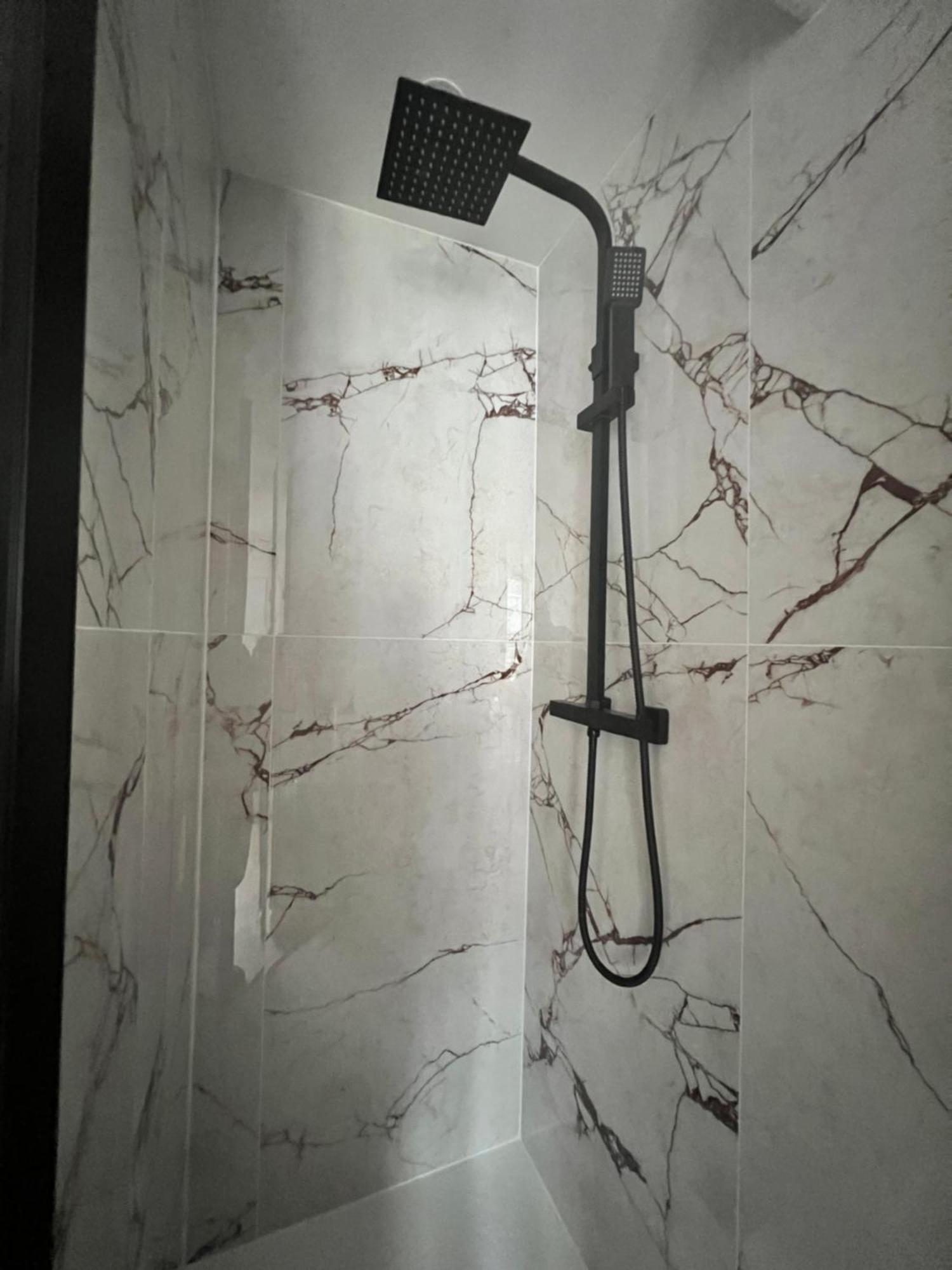 Batignolles, Montmartre Chambre 12M2 , Metro 13 Et 14 Paryż Zewnętrze zdjęcie