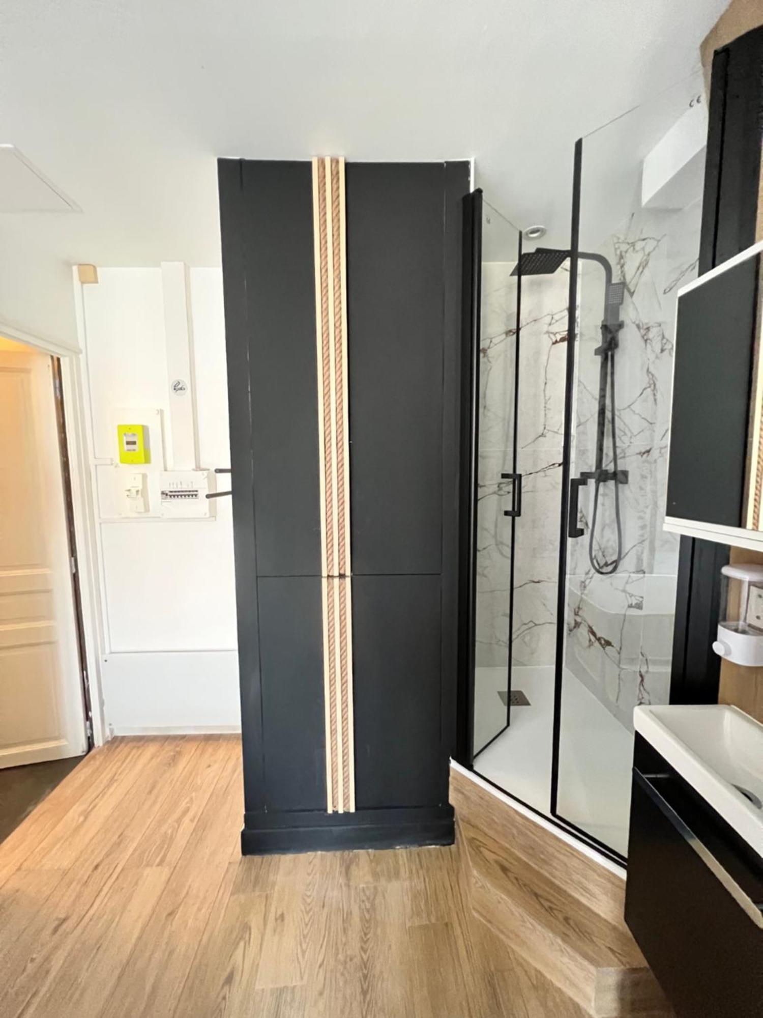 Batignolles, Montmartre Chambre 12M2 , Metro 13 Et 14 Paryż Zewnętrze zdjęcie